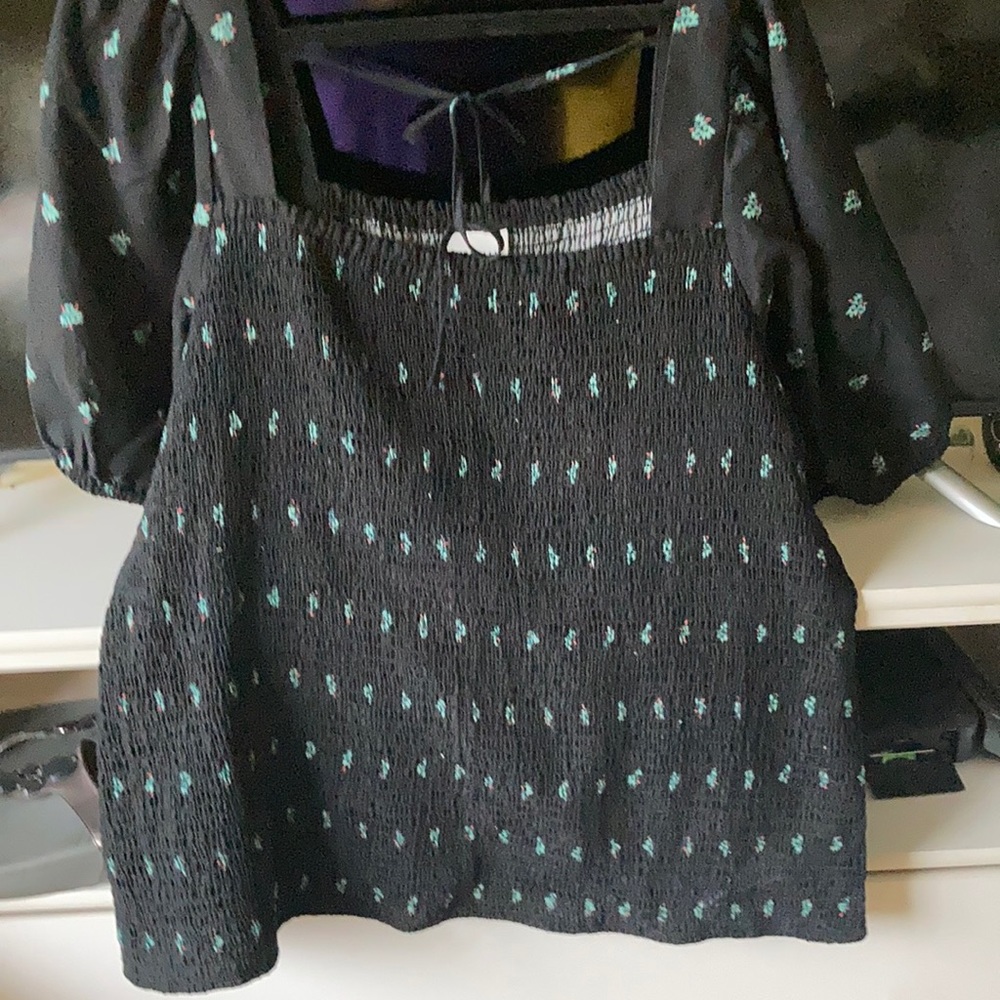 Black &green square neck top NWOT